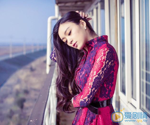 王亚楠街拍写真 王亚楠高清写真_王亚楠高清剧照