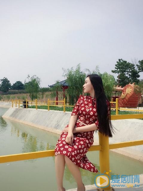 王亚楠街拍写真 王亚楠高清写真_王亚楠高清剧照