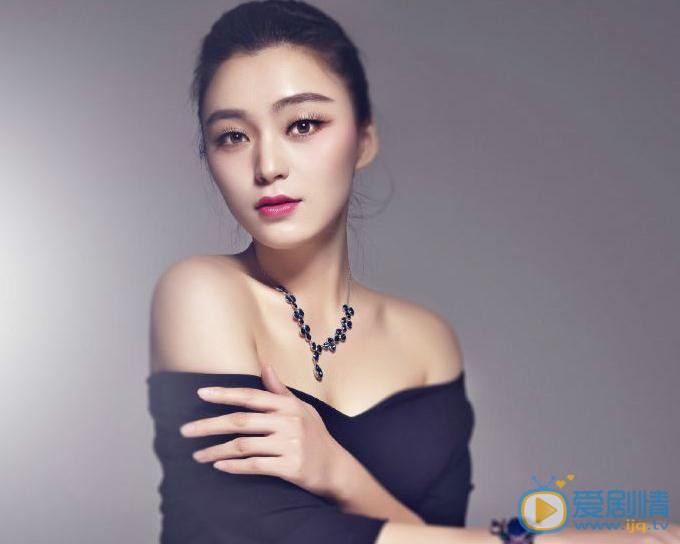 王亚楠气质写真 王亚楠高清写真_王亚楠高清剧照