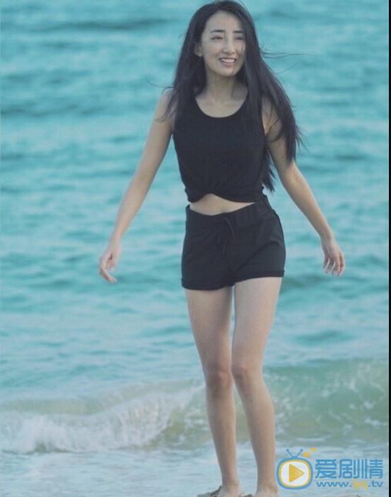 曲都都海边写真