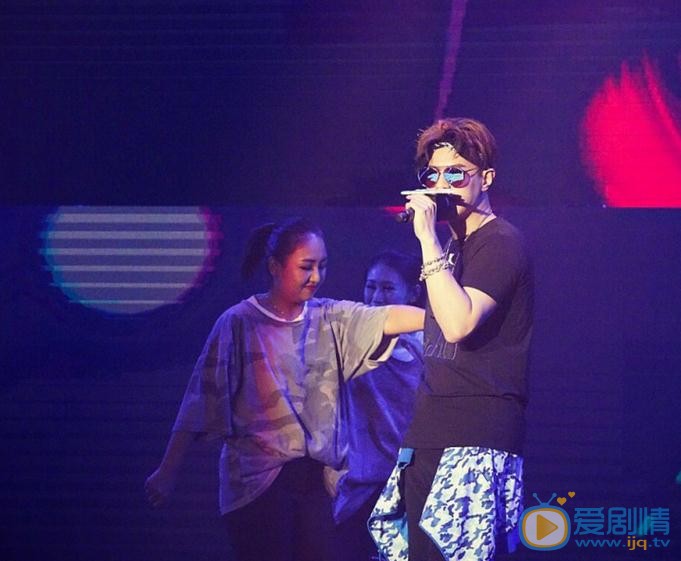 杜天皓舞台照 杜天皓高清写真_杜天皓高清剧照