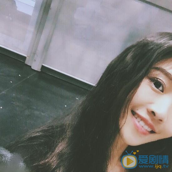 李君婕俏丽写真 李君婕高清写真_李君婕高清剧照