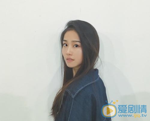 李君婕俏丽写真 李君婕高清写真_李君婕高清剧照