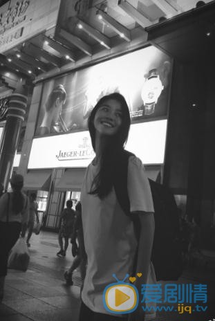 李君婕街拍写真 李君婕高清写真_李君婕高清剧照