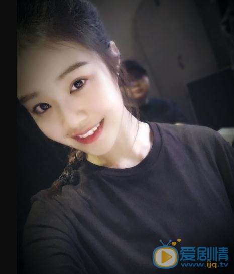 李君婕俏丽写真 李君婕高清写真_李君婕高清剧照