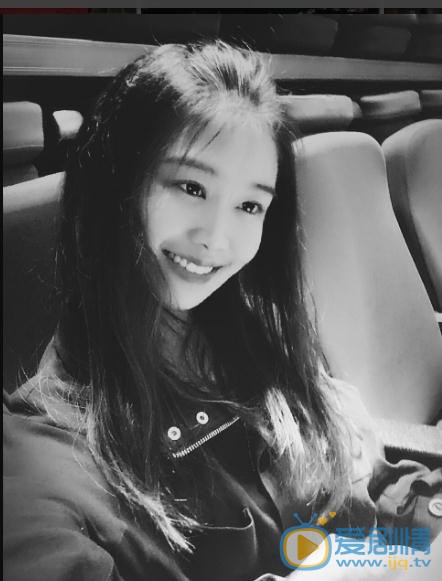 李君婕俏丽写真 李君婕高清写真_李君婕高清剧照