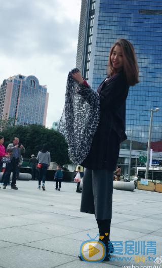 李君婕街拍写真
