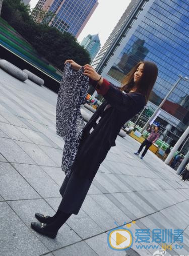 李君婕街拍写真 李君婕高清写真_李君婕高清剧照