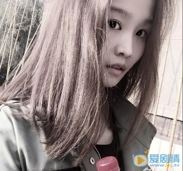 李君婕俏丽写真 李君婕高清写真_李君婕高清剧照