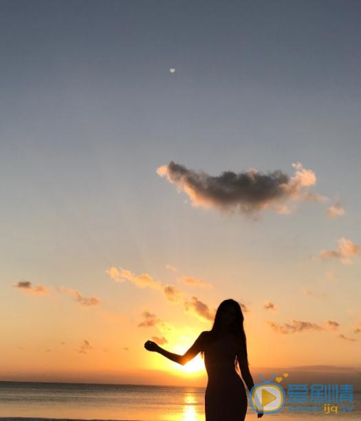 吕晶夕阳写真 吕晶高清写真_吕晶高清剧照