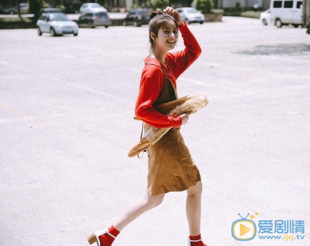 乔璇红衣写真 乔璇高清写真_乔璇高清剧照