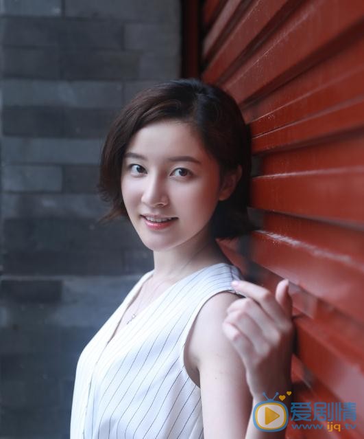 崔心心时尚街拍 崔心心高清写真_崔心心高清剧照