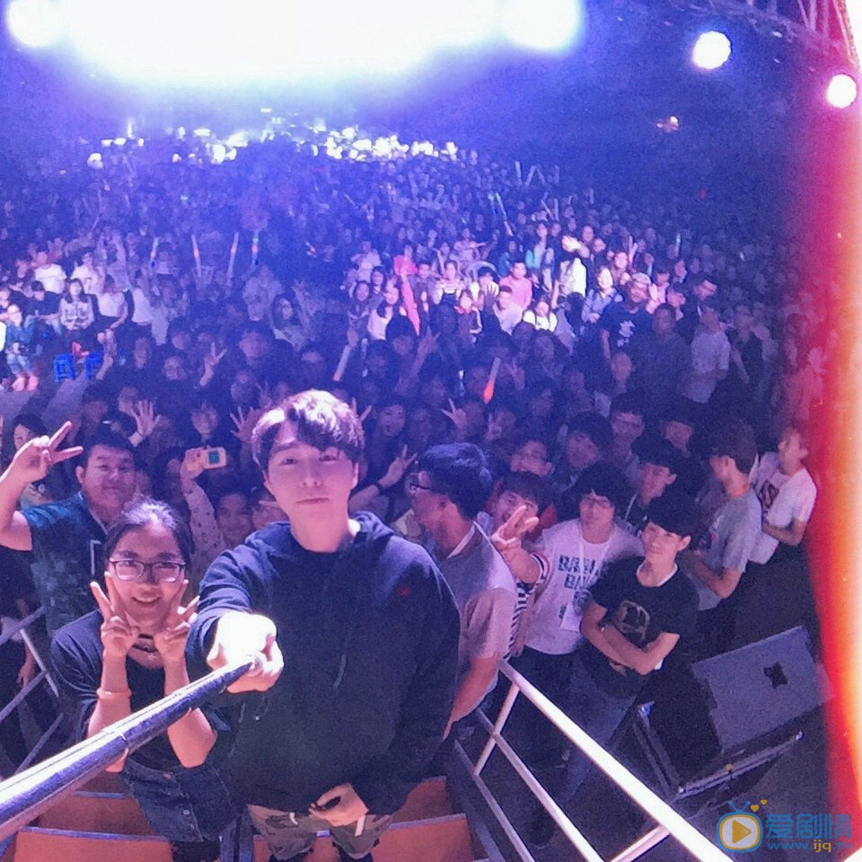 杨宝心参加活动写真 杨宝心高清写真_杨宝心高清剧照