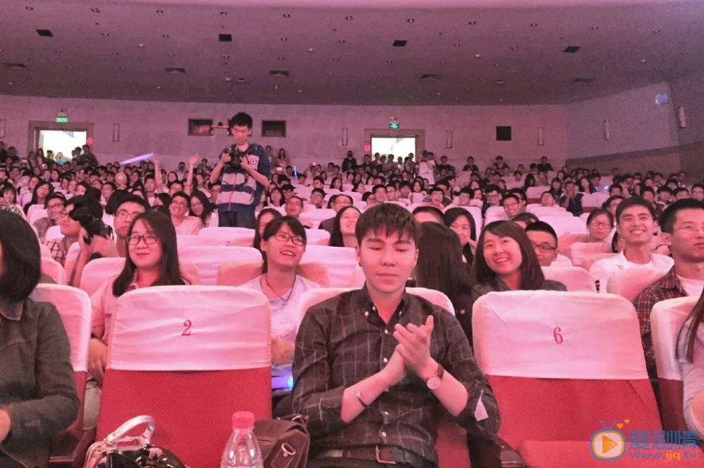 杨宝心参加活动写真 杨宝心高清写真_杨宝心高清剧照