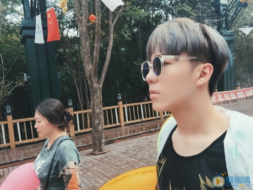 杨宝心好友合照写真 杨宝心高清写真_杨宝心高清剧照