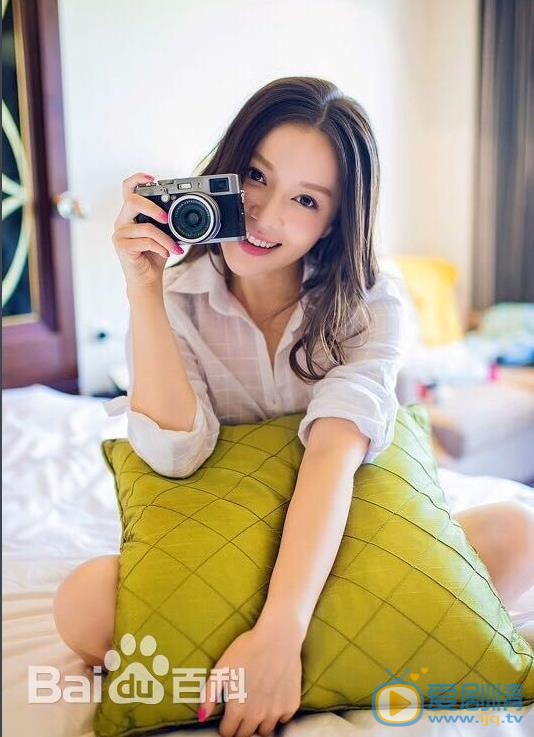 王紫伊唯美街拍 王紫伊高清写真_王紫伊高清剧照