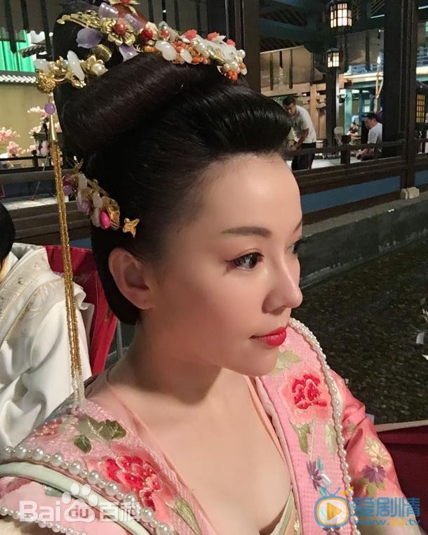 王紫伊片场照 王紫伊高清写真_王紫伊高清剧照
