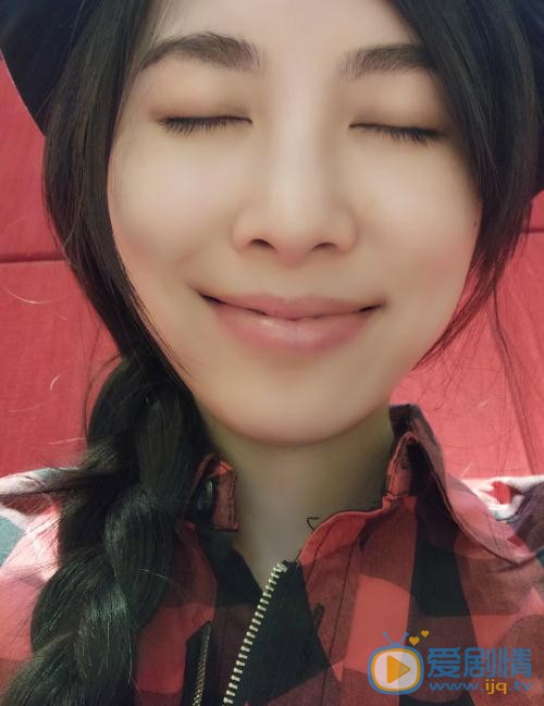 银雪生活照 银雪高清写真_银雪高清剧照