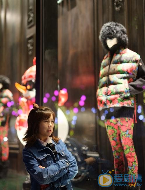 王佳慧街拍写真 王佳慧高清写真_王佳慧高清剧照