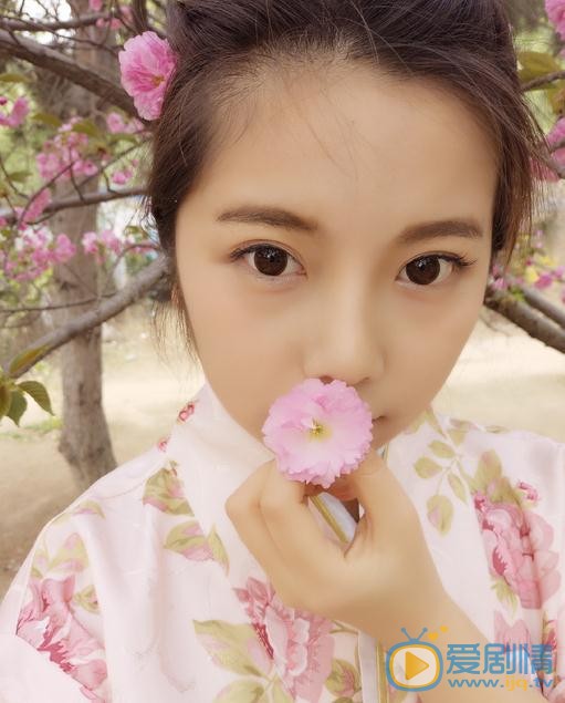 王佳慧花儿写真 王佳慧高清写真_王佳慧高清剧照