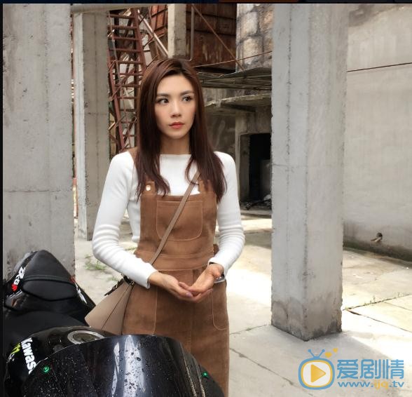 赵茜街拍写真 赵茜高清写真_赵茜高清剧照