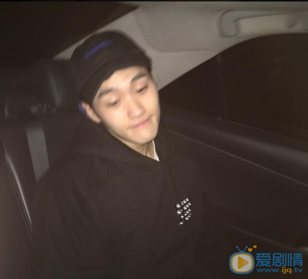 李辰自拍写真 李辰高清写真_李辰高清剧照