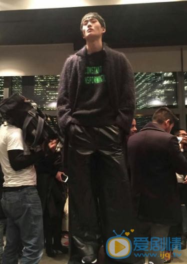 李辰生活照写真 李辰高清写真_李辰高清剧照