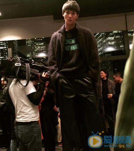 李辰生活照写真 李辰高清写真_李辰高清剧照