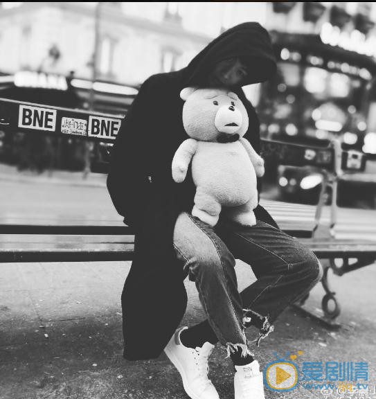 李辰时尚写真 李辰高清写真_李辰高清剧照