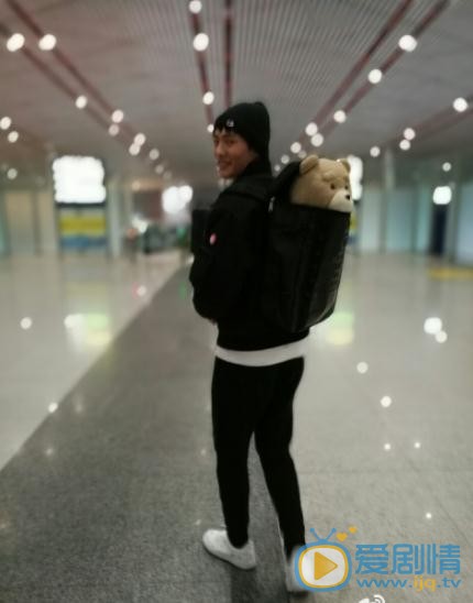 李辰街拍写真 李辰高清写真_李辰高清剧照