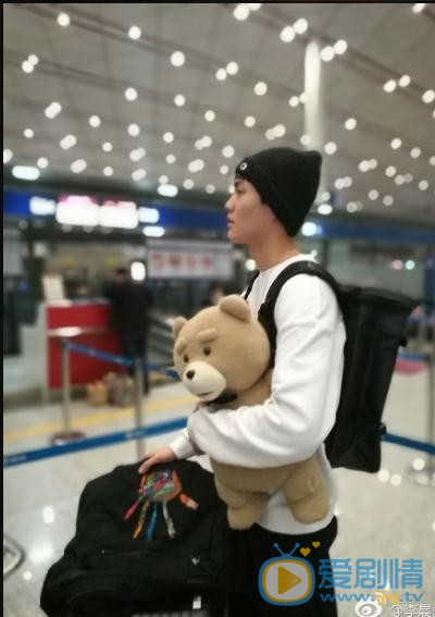 李辰街拍写真 李辰高清写真_李辰高清剧照