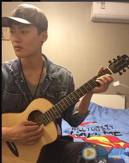 李辰自拍写真 李辰高清写真_李辰高清剧照