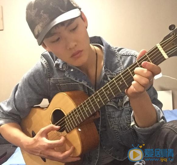 李辰自拍写真 李辰高清写真_李辰高清剧照