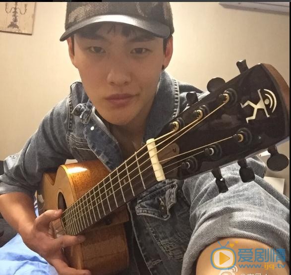 李辰自拍写真 李辰高清写真_李辰高清剧照