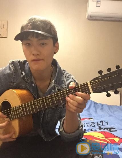 李辰自拍写真 李辰高清写真_李辰高清剧照