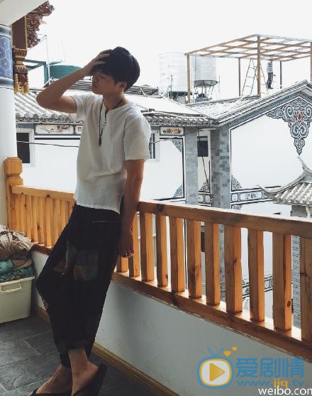 李辰街拍写真 李辰高清写真_李辰高清剧照