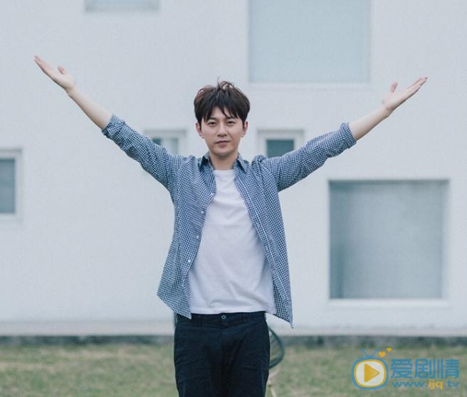 祁汉街拍写真 祁汉高清写真_祁汉高清剧照