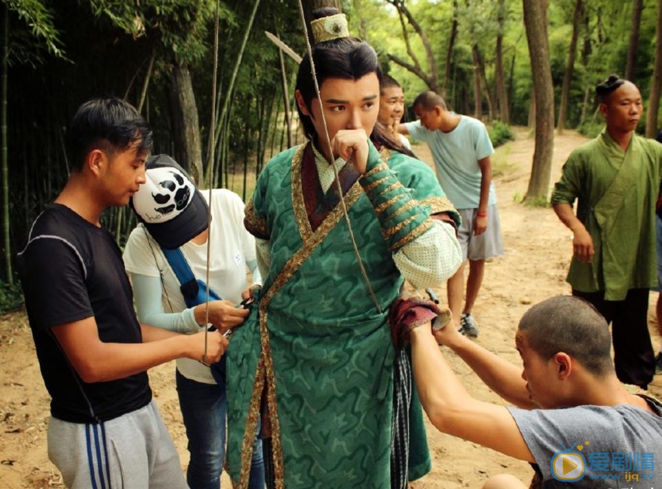 张嘉佑片场照 张嘉佑高清写真_张嘉佑高清剧照