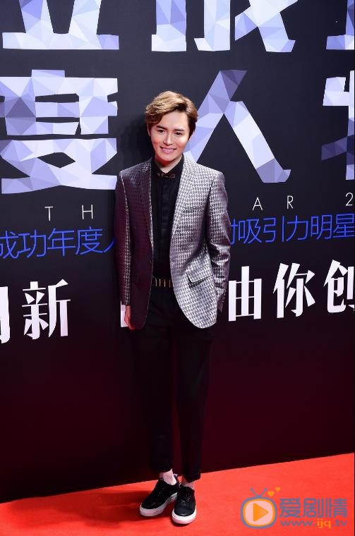 张嘉佑活动照 张嘉佑高清写真_张嘉佑高清剧照