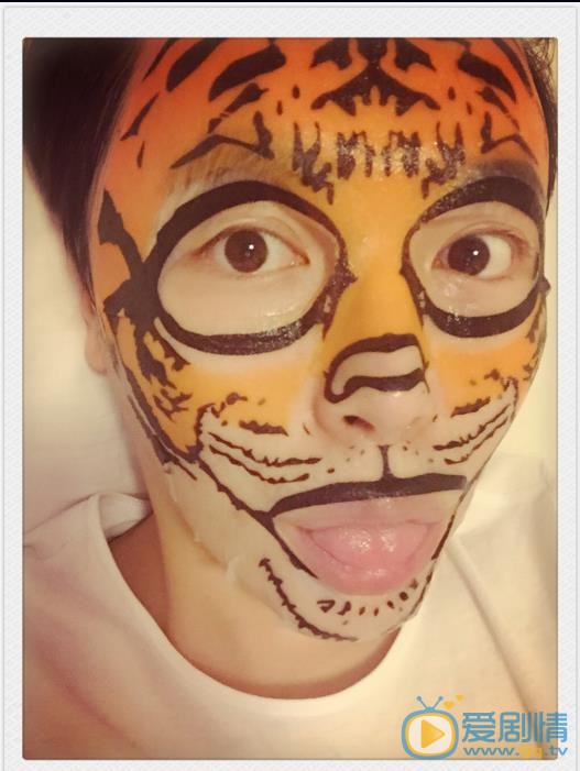 张嘉佑生活照 张嘉佑高清写真_张嘉佑高清剧照