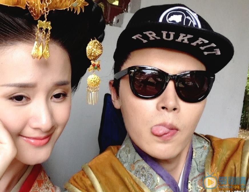 张嘉佑生活照 张嘉佑高清写真_张嘉佑高清剧照