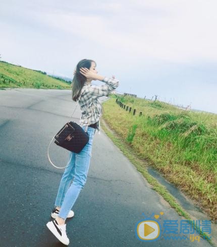 汤敏旅行写真 汤敏高清写真_汤敏高清剧照