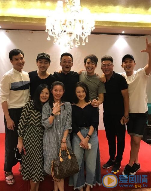 田雷与人合照 田雷高清写真_田雷高清剧照