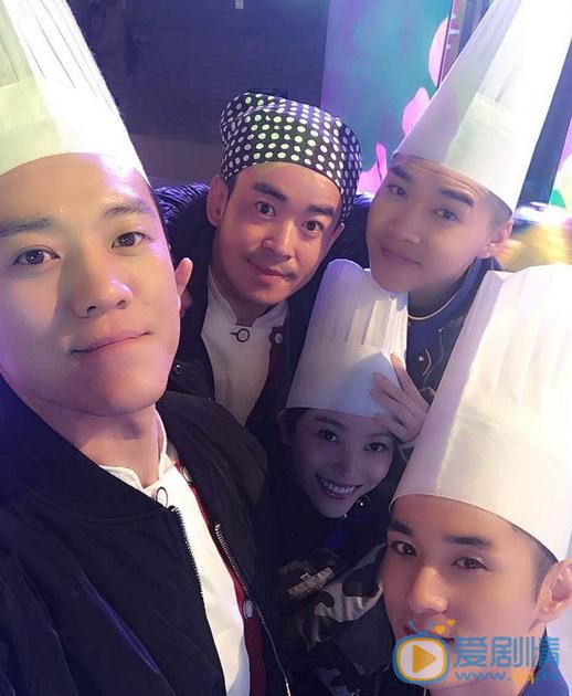 田雷与人合照 田雷高清写真_田雷高清剧照