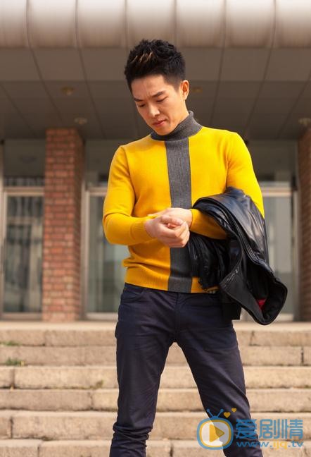 王鑫街拍写真 王鑫高清写真_王鑫高清剧照