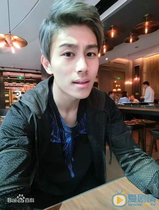 聂闻远生活照 聂闻远高清写真_聂闻远高清剧照