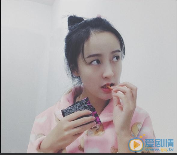 王歆霆自拍写真 王歆霆高清写真_王歆霆高清剧照