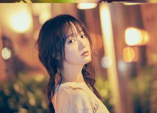 王歆霆街拍写真 王歆霆高清写真_王歆霆高清剧照