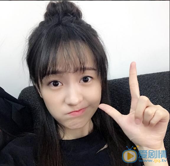王歆霆俏丽写真 王歆霆高清写真_王歆霆高清剧照