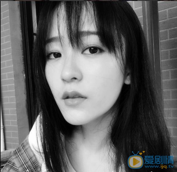 王歆霆自拍写真 王歆霆高清写真_王歆霆高清剧照